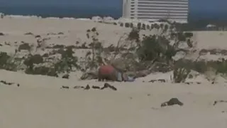 Cara com novinha bra ...