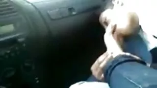 Cara excitado dá a s ...
